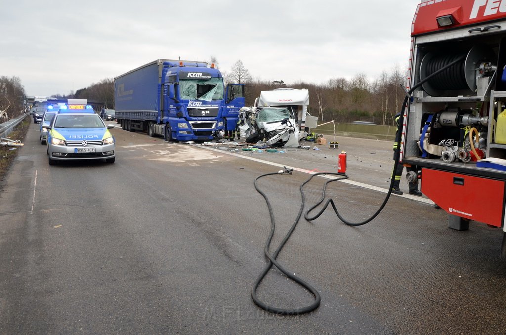 Schwerer VU A 1 Rich Saarbruecken kurz vor AK Leverkusen P087.JPG - Miklos Laubert